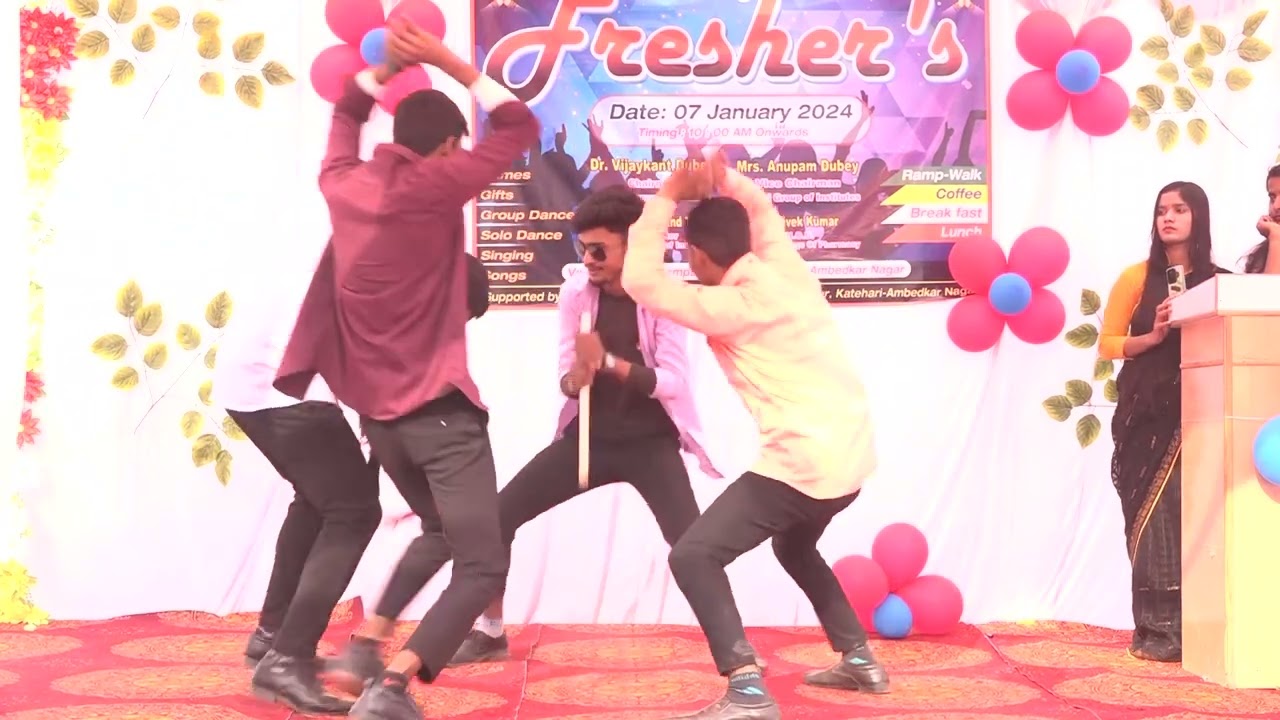 funney dance in College fresher party 