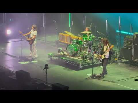Courtney Barnett Elevator Operator Salt Shed Chicago