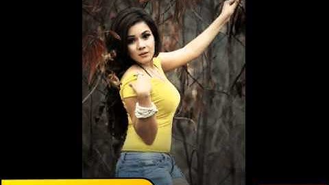 JANJI, Evie Tamala