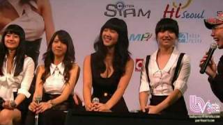 [1/2] (Fancam) 20090711 BABYVOX 3rd - Interview at Siam Center in Thailand