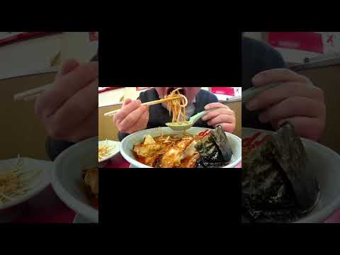 [ #Shorts ]ラーメン山岡家で辛味噌もやしギョーラー[咀嚼音 飯テロ 外食 動画]餃子を食べるオヤジJapanネギ巻き