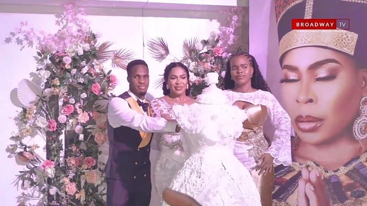 Faithia Williams Cuts Birthday Cake With Her Children At Her Birthday Party #FaithiaUnusual2022