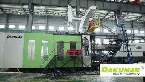DKM 3350SV injection machine - pallet production line