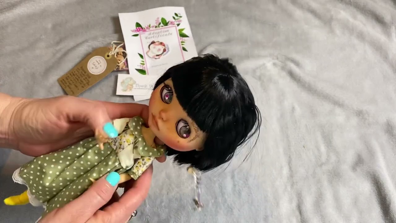 Box Opening! My first ooak Blythe doll 😋