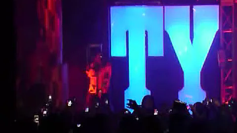 Bad Bitches (Live Performance) - Tyga.MOV