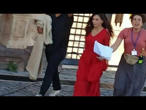 Hercai Yeni bölüm çekimlerinde Reyyan kırmızı elbiseyle görüntülendi