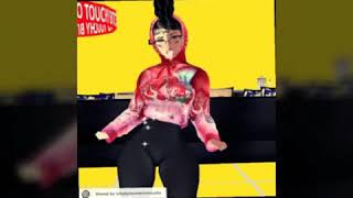 Looking through my Imvu inventory