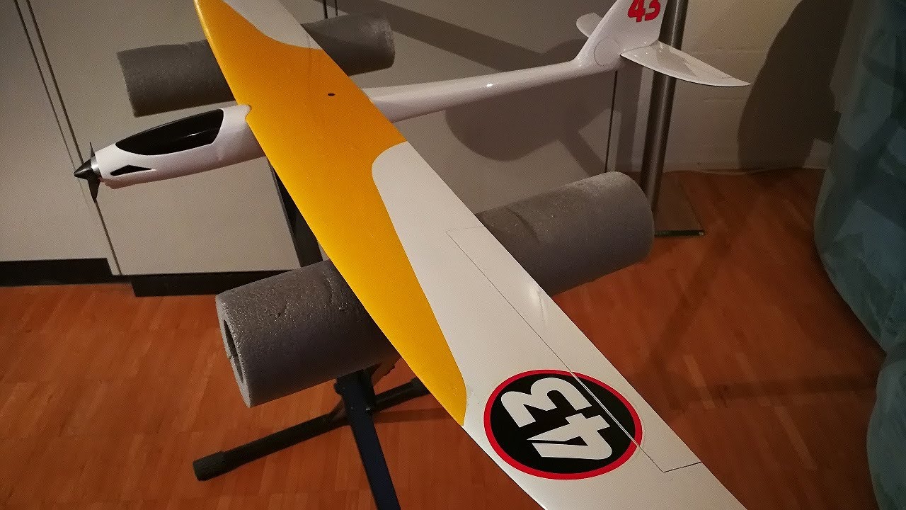Mini Hawk an 4S - YouTube