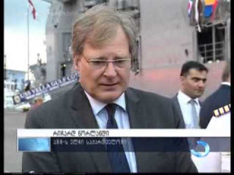 აშშ-ს მე-6 ფლოტის კრეისერი USS Vella Gulf ბათუმში