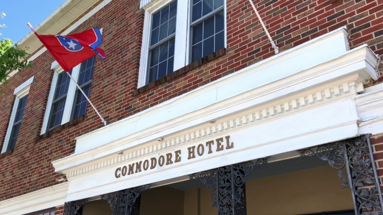 A Girl's Getaway in Linden, TN