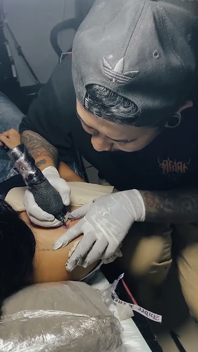 tatttoo lettering di dada cewek #tattooartist #tattoo #tattooideas #tattooideas #tattoolover #art