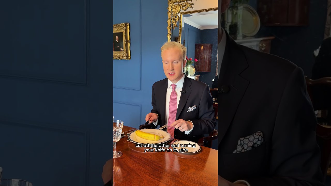 This Really Is The Only Way You Should Be Eating A Banana Williamhanson Etiquette Food