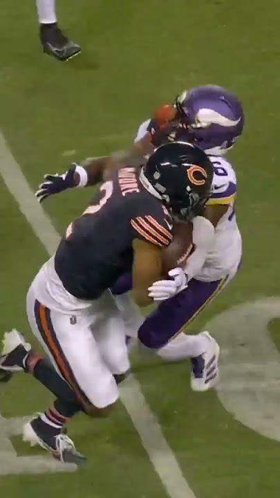 Chicago Bears- DJ Moore with a NASTY stiff-arm 😤 🔥 #nflhighlights #nflfootball