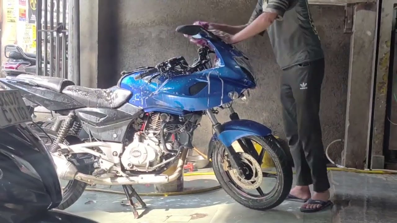 Itni Gandi Bike… Aaj Puri Clean Kar Di! | Daily Life Vlog