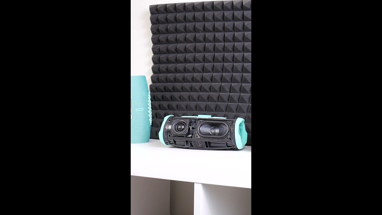 JBL Charge 5 vs Xtreme 2 - YouTube