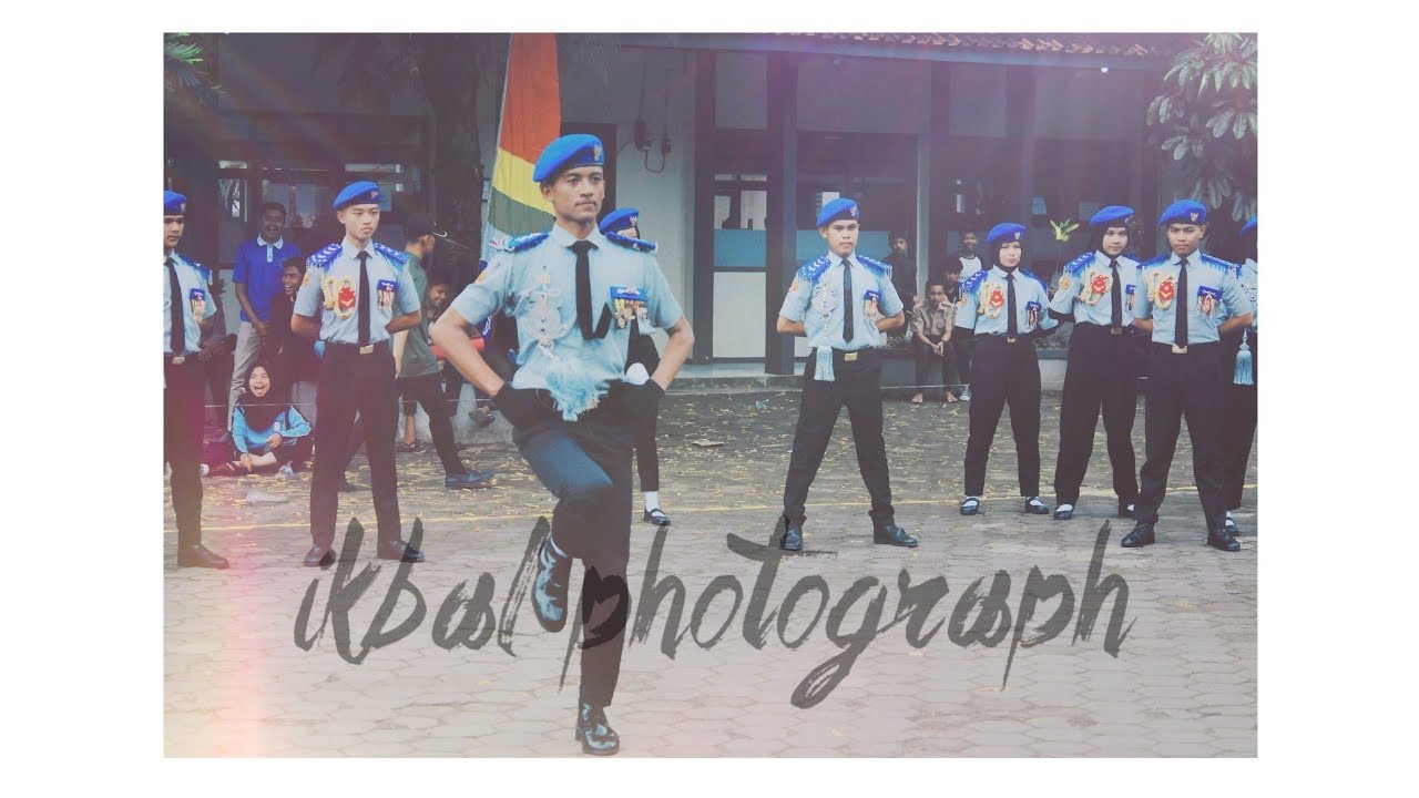 Keren!!!  Formasi Variasi Paskibra SMKN BANTARKALONG
