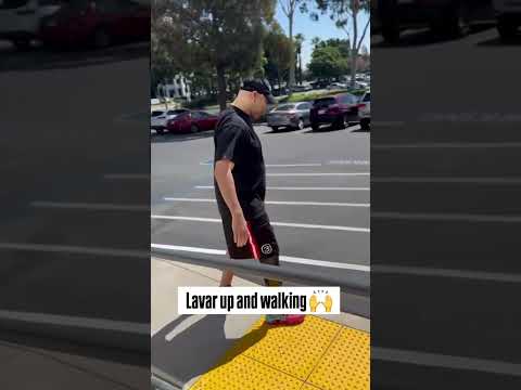 Lavar Ball up and walking 🙌 (via bigballerbrand/IG)