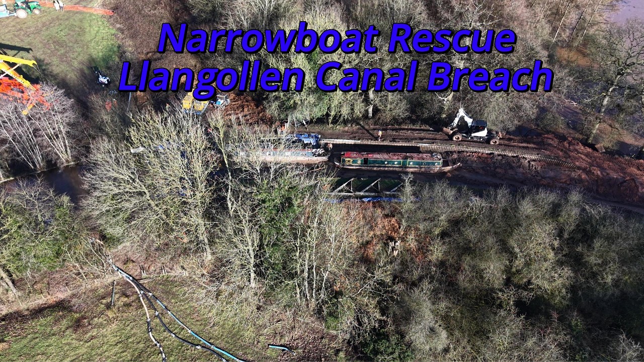 Llangollen canal breach boat rescue...