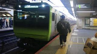 E235系0番台新宿駅発車　M4H05026