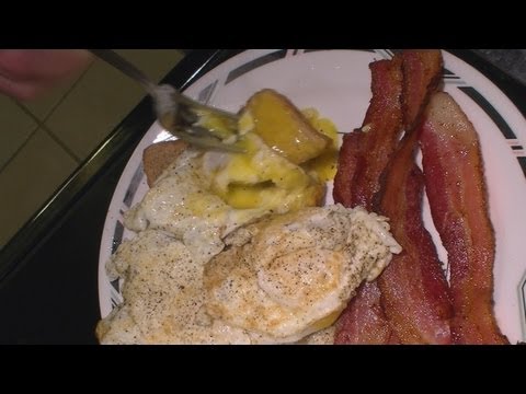 How To Cook Fried Bacon And Eggs Easy-11-08-2015