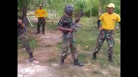 Prajurit siswa TNI latihan dasar lucu banget