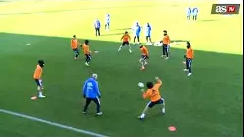 ZINEDINE ZIDANE - Fantastic play in Real Madrid training ! With Marcelo and Luka Modric (2014)
