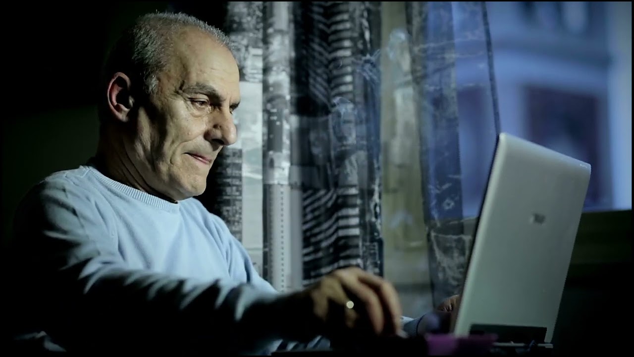 Man smoking - whatsapp status - 🔥🔥