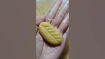 Thumbnail of FORM OF DRY CAKE WITHOUT MOLD #cake #kuekering #lebaran #shorts #viral #resepanekakue