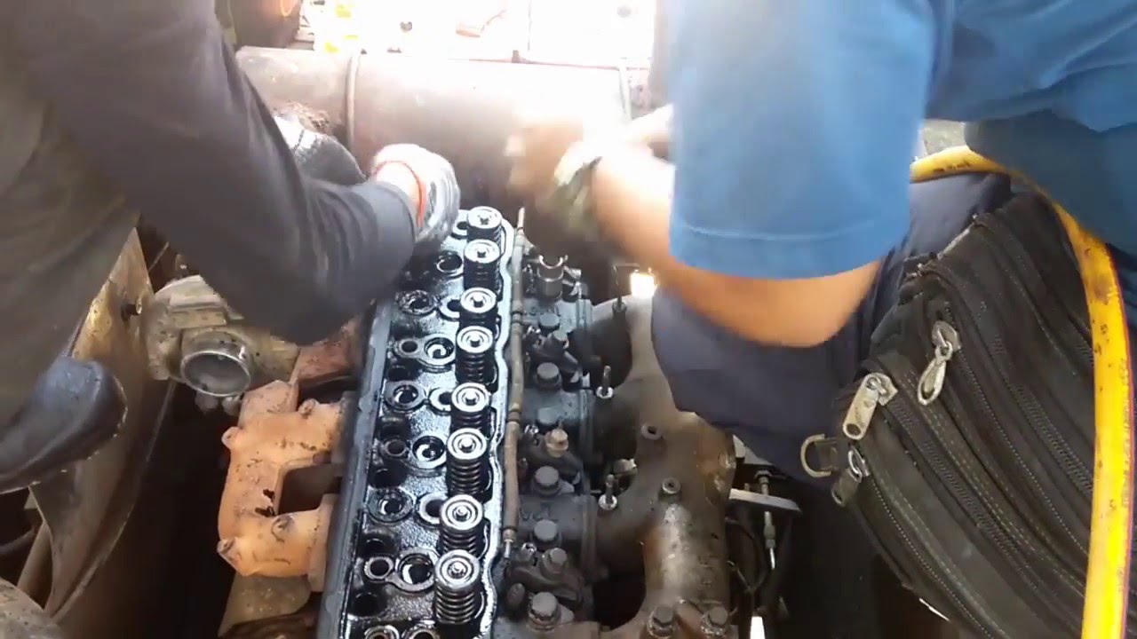 Compressor Disassembly TWO-STAR OIL-free DC air compressor Disassembly excavator engine - YouTube