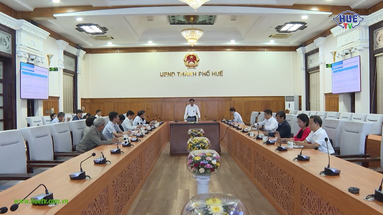 Thành phố Huế họp bàn các dự án phát triển kinh tế đêm