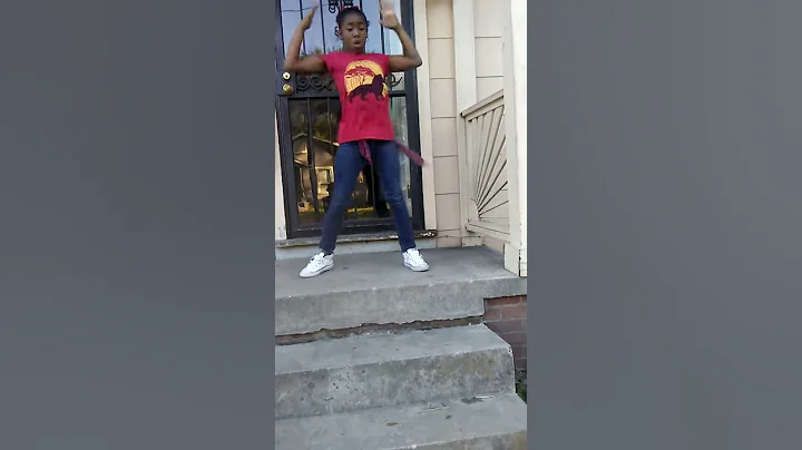 Antoinette doing juju on dat beat
