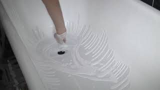видео Ремонт ванны: покраска жидким акрилом своими руками