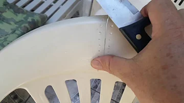 O que é bom para colar cadeira de plástico?
