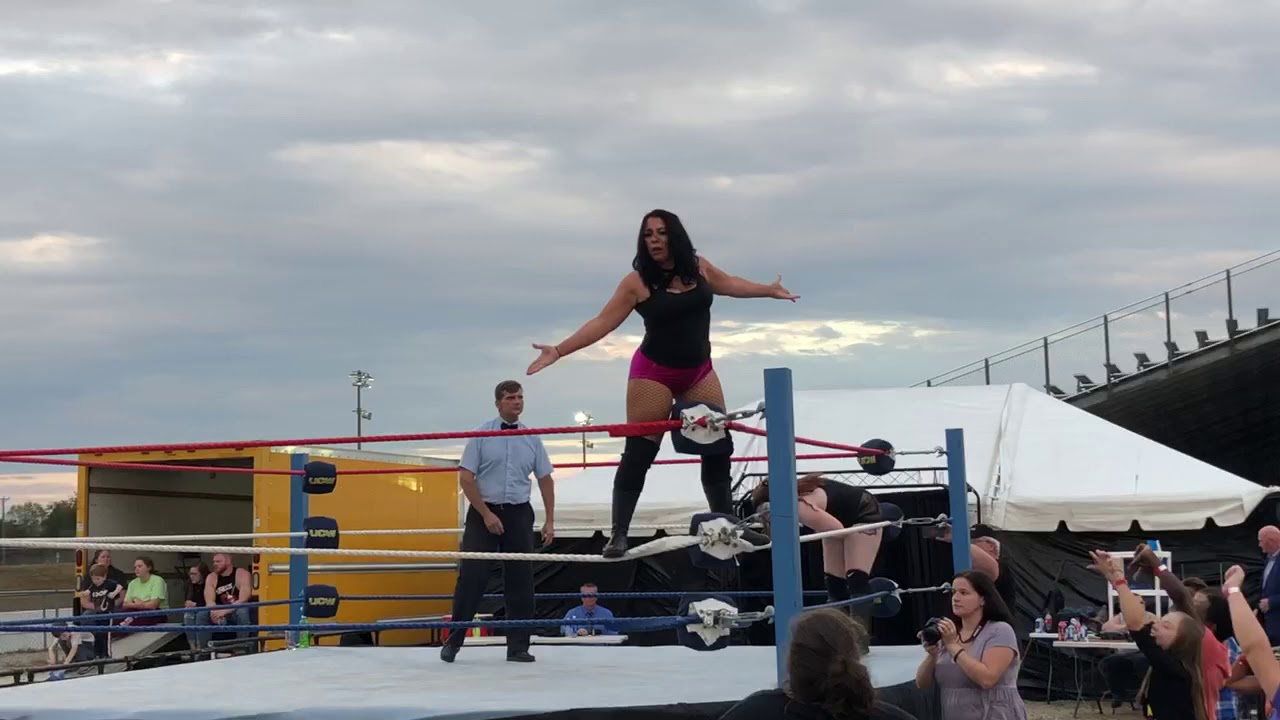 UCW: Avery Rose vs Kacee Carlisle