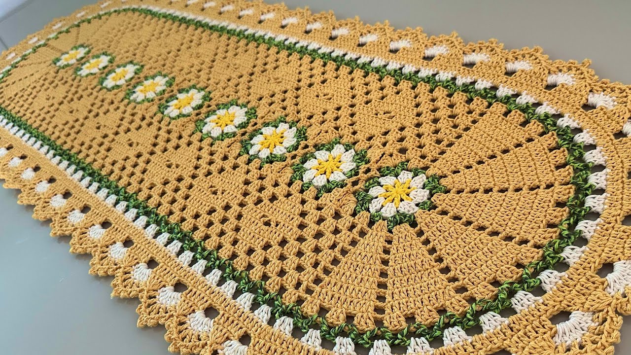 Passadeira de crochê Alegria/ Passadeira oval com flor passo a passo Aula 1