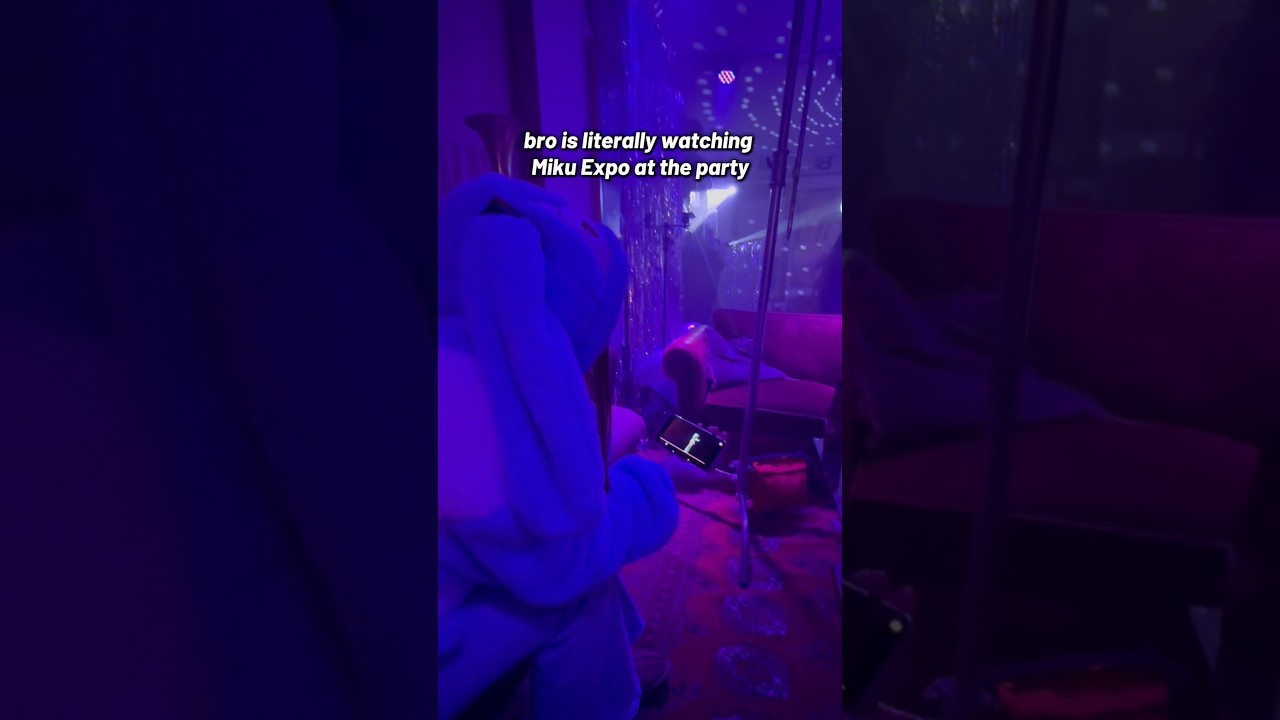 bro is me. bro is you. bro is us. #hatsunemiku #vocaloid #mikuexpo #mikuhatsune #miku #fortnite