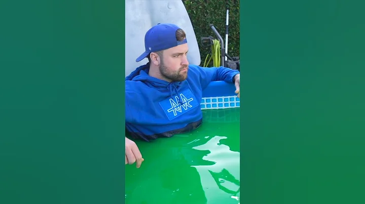 PEE IN THE POOL OR LOSE $10,000 - DayDayNews