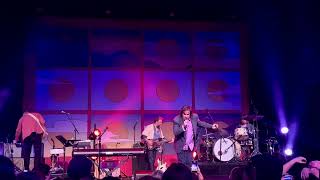 The Mountain Goats - Shallow Grave - Charlie Sheen Reaches Out to the Feds Live Mickeys Black Box