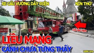 Quá hồi hộp ĐỨNG XA KHÔNG DÁM LẠI GẦN - TRƯỚC NHÀ THỜ HÀ PHÁT CÓ CÂY THÔNG NOEL ĐỘC LẠ NHẤT VIỆT NAM