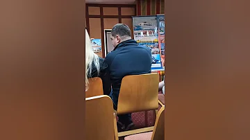 Отельный гид продаёт экскурсии