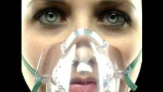 Video thumbnail of "Im Content with Losing -Underoath + Lyrics"