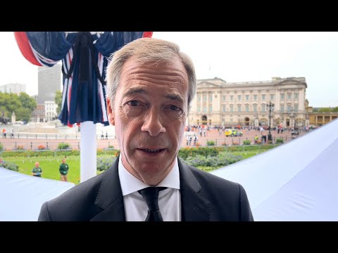 Video: Buckingham Palace Daim Ntawv Qhia Ua tiav