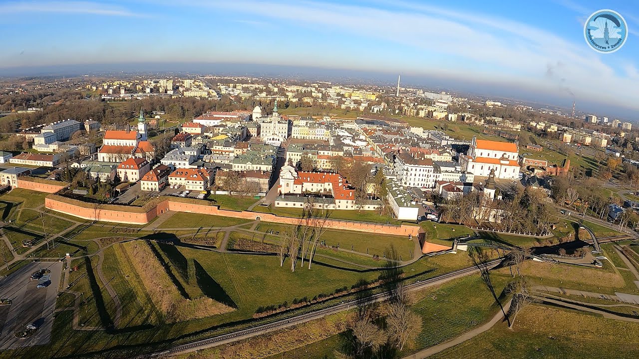 Słoneczna panorama Zamościa w 4k