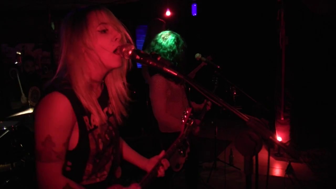 bbgg - Defenseless (74Club 30/06/2017)