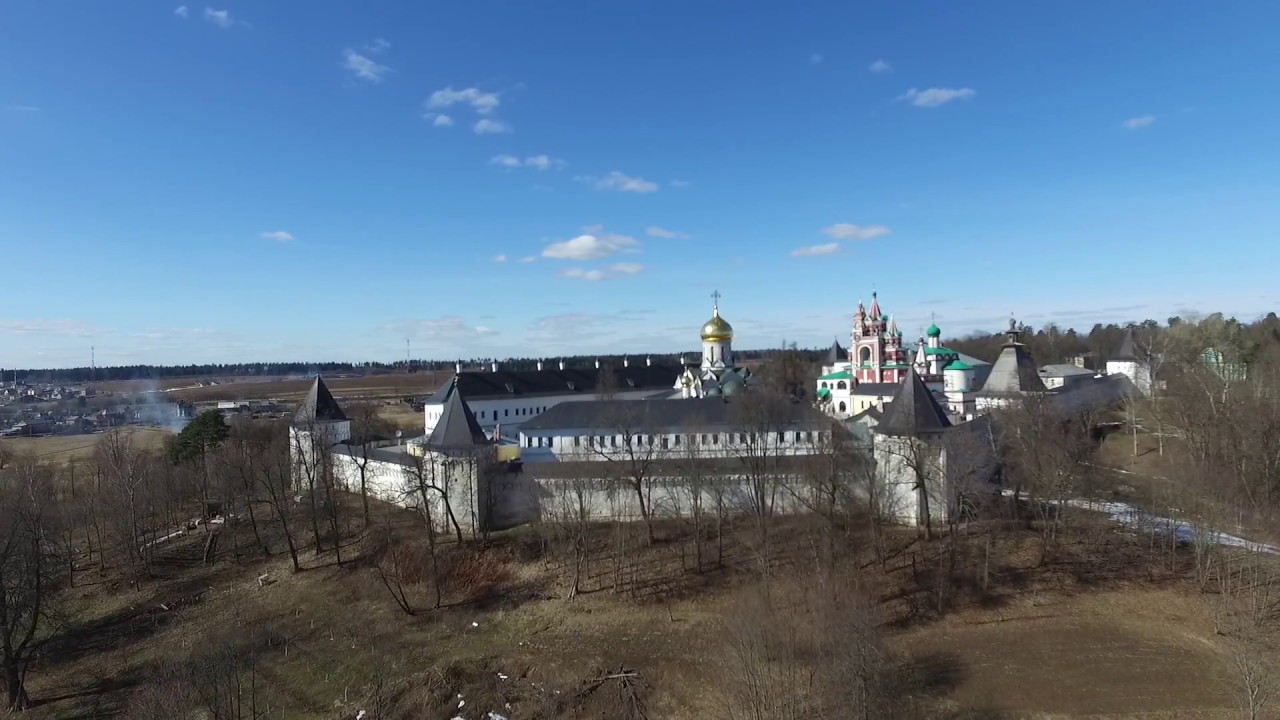 Гора сторожа. Звенигородский монастырь Саввы вид со смотровой.