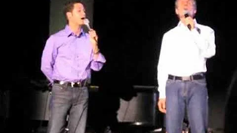 Wes Hampton sings with Steve Green