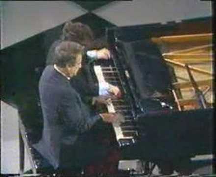 Victor Borge - Hungarian Rhapsody No. 2 piano jokes