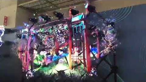 Kino-mo’s Hypervsn hologram effect