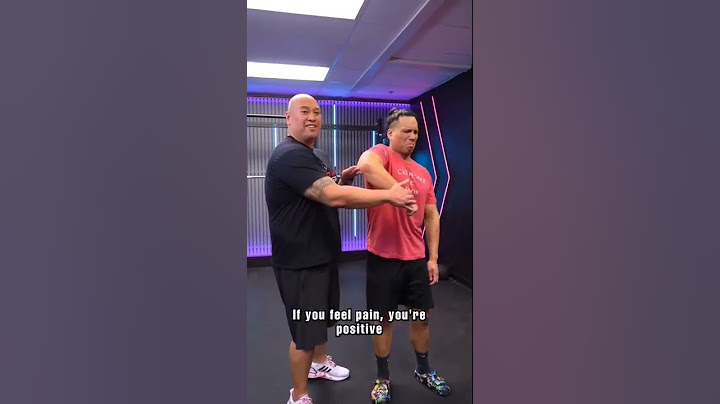 Shoulder Impingement Vs. Shoulder Tear [2 Simple Tests]