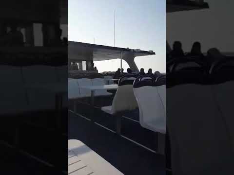 باخرة الدولفين ميناء جميلة